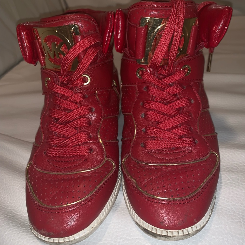 Red wedged Michael Kors sneakers 6